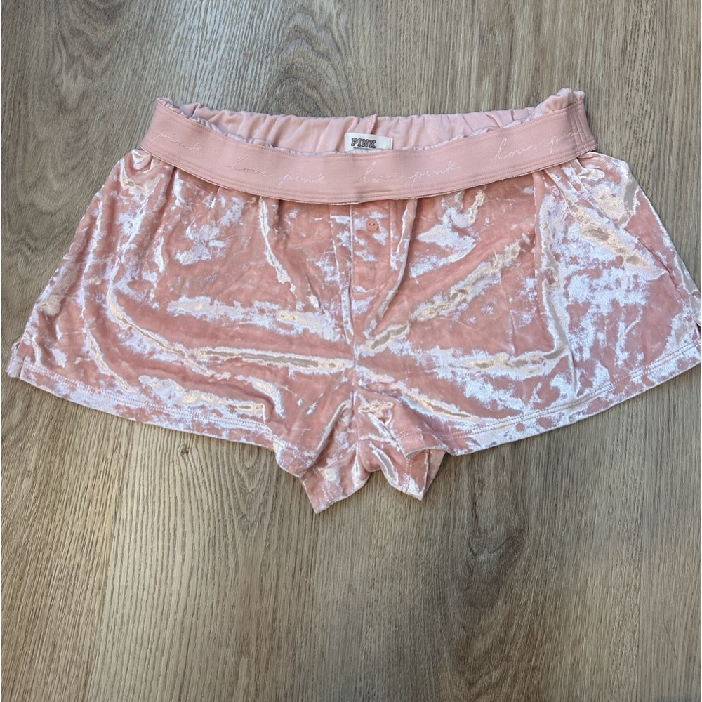 NWOTS VS PINK sleep shorts!